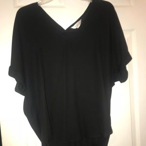 Loose black top